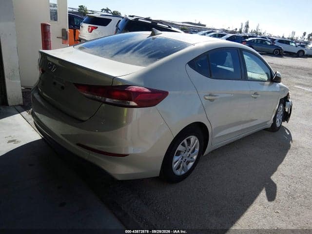 2017 HYUNDAI ELANTRA SE 4