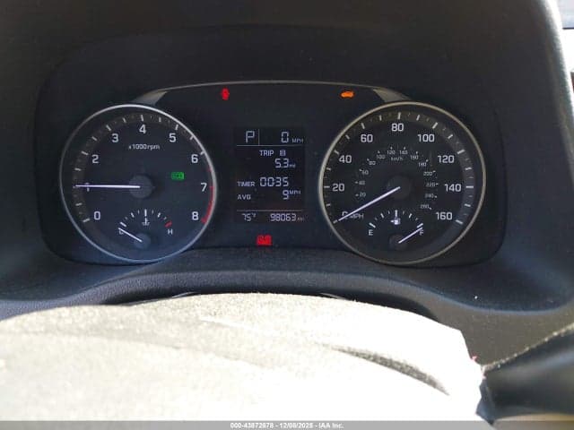 2017 HYUNDAI ELANTRA SE 7