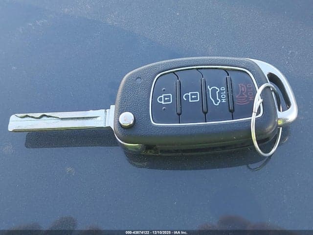 2019 HYUNDAI TUCSON SE 11