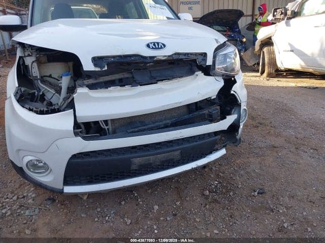 2017 KIA SOUL + 6