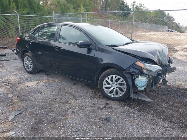 2018 TOYOTA COROLLA LE 1