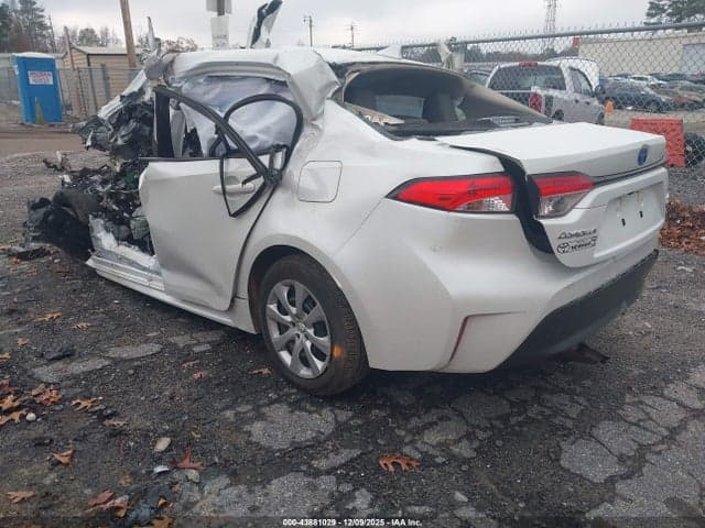 2024 TOYOTA COROLLA HYBRID LE 3