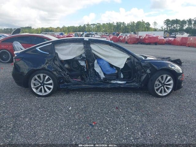 2018 TESLA MODEL 3 12