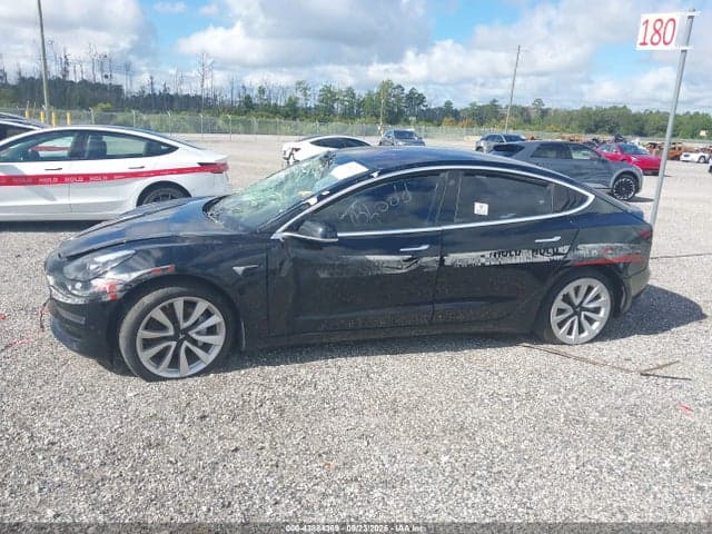 2018 TESLA MODEL 3 13