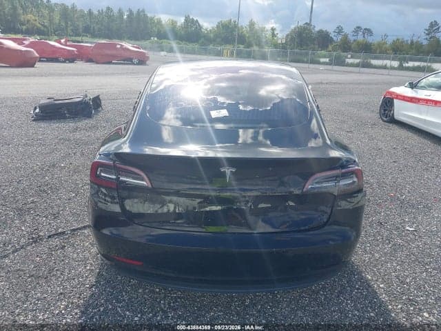2018 TESLA MODEL 3 15