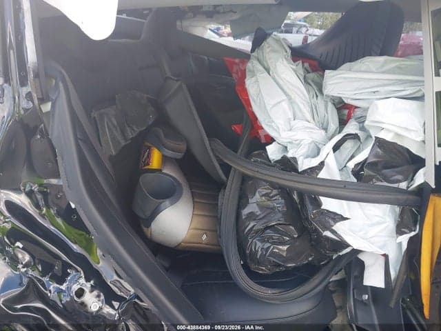2018 TESLA MODEL 3 8