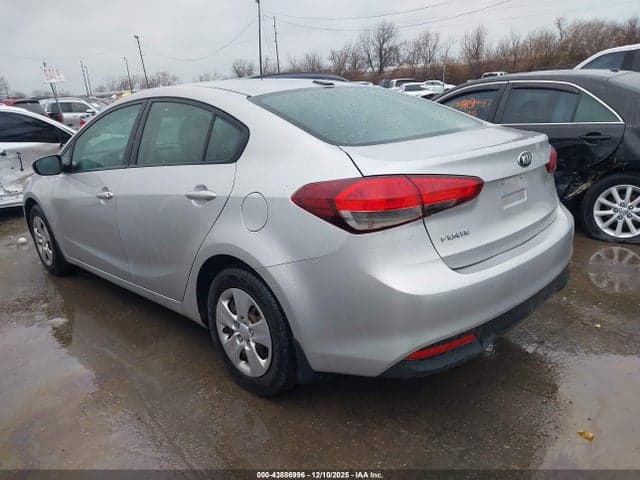 2017 KIA FORTE LX 3