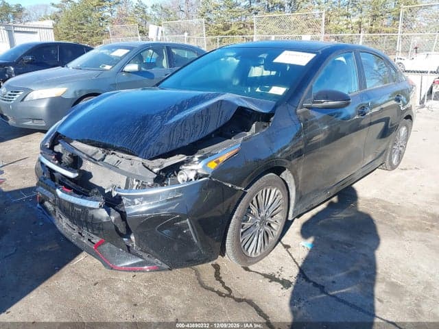 2024 KIA FORTE GT-LINE 2