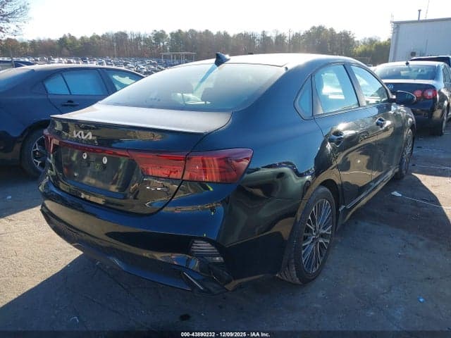 2024 KIA FORTE GT-LINE 4