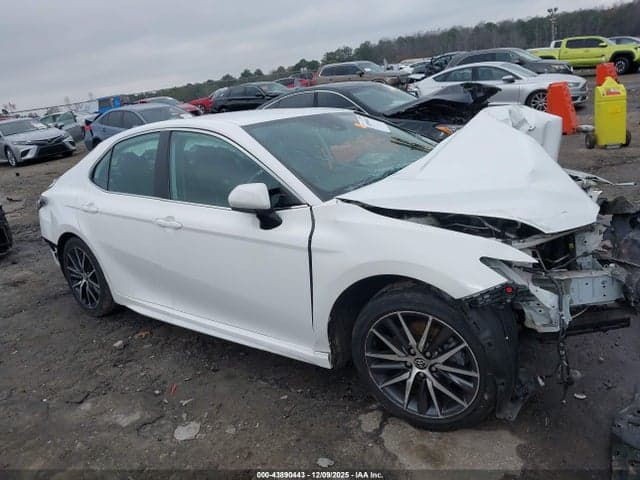 2021 TOYOTA CAMRY SE - 1