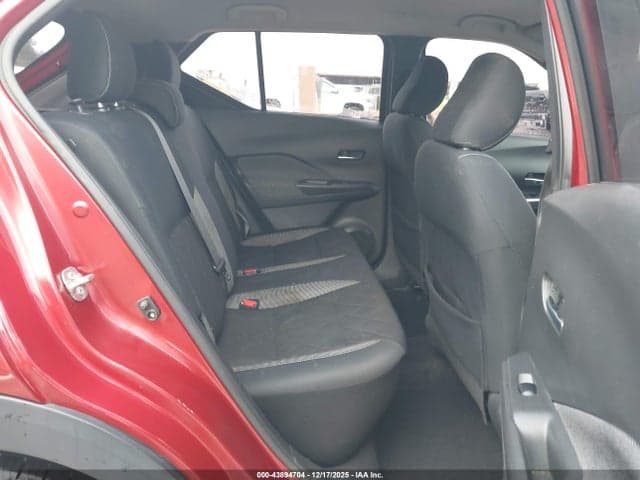 2018 NISSAN KICKS SV 8