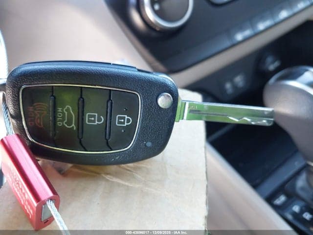 2019 HYUNDAI TUCSON SE 11