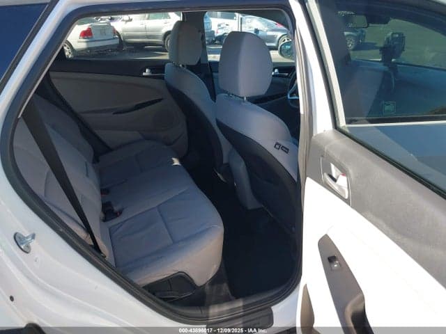 2019 HYUNDAI TUCSON SE 8