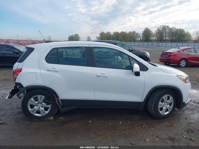 2017 CHEVROLET TRAX LS 13