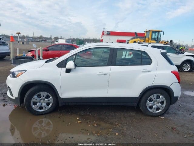 2017 CHEVROLET TRAX LS 14