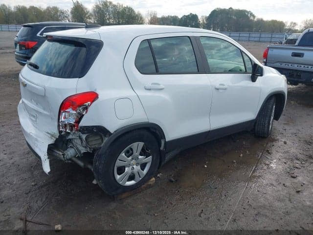 2017 CHEVROLET TRAX LS 4