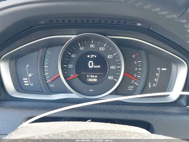 2017 VOLVO XC60 T5 7