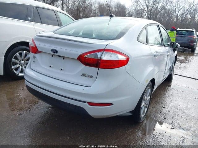 2019 FORD FIESTA SE 4