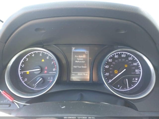 2020 TOYOTA CAMRY SE 7