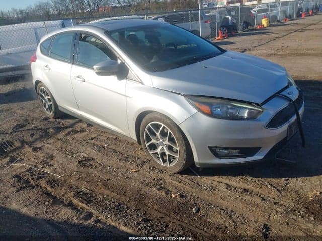 2017 FORD FOCUS SEL 1