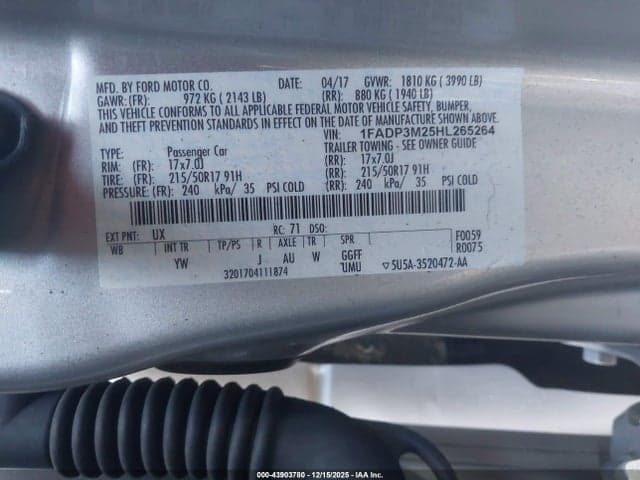2017 FORD FOCUS SEL 9