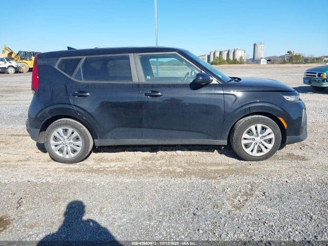 2021 KIA SOUL LX 13