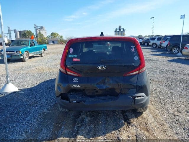 2021 KIA SOUL LX 16