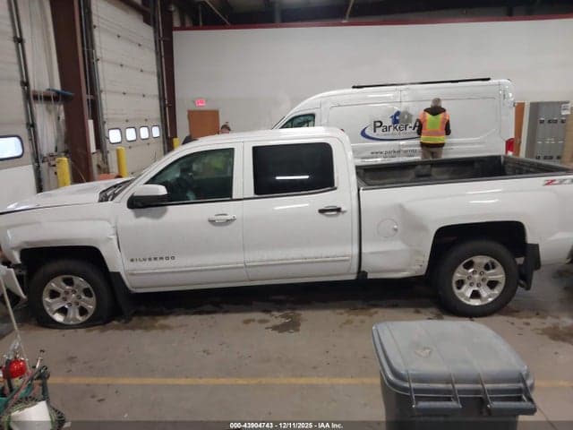 2017 CHEVROLET SILVERADO 1500 2LT 14