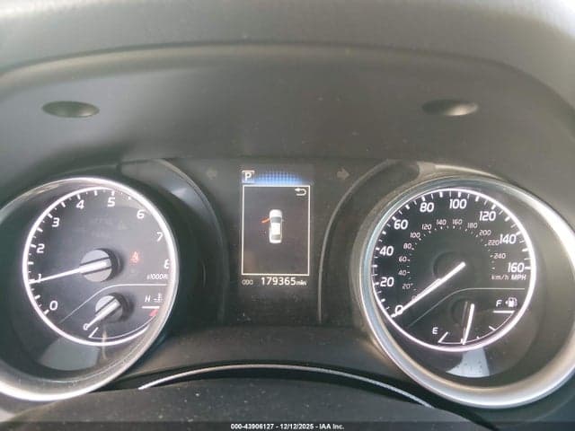 2018 TOYOTA CAMRY SE 7