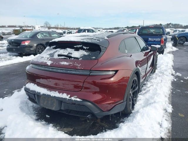 2022 PORSCHE TAYCAN CROSS 4