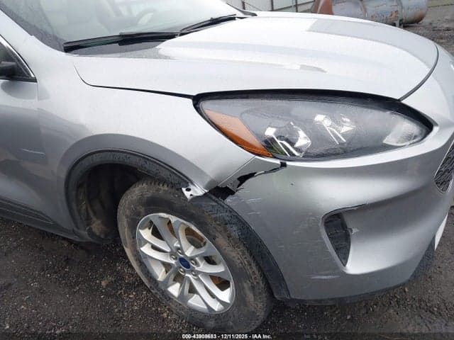 2022 FORD ESCAPE SE 6