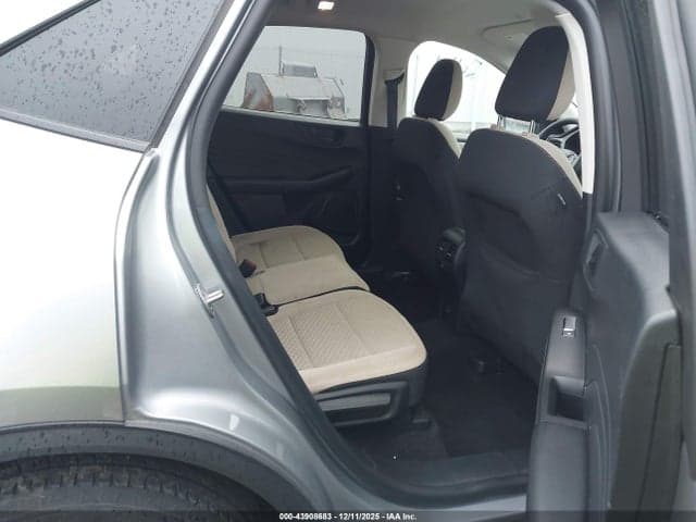 2022 FORD ESCAPE SE 8