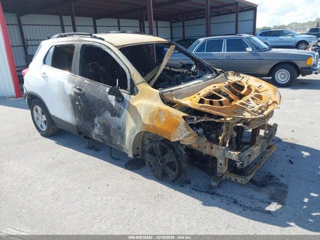 2019 CHEVROLET TRAX LT 1