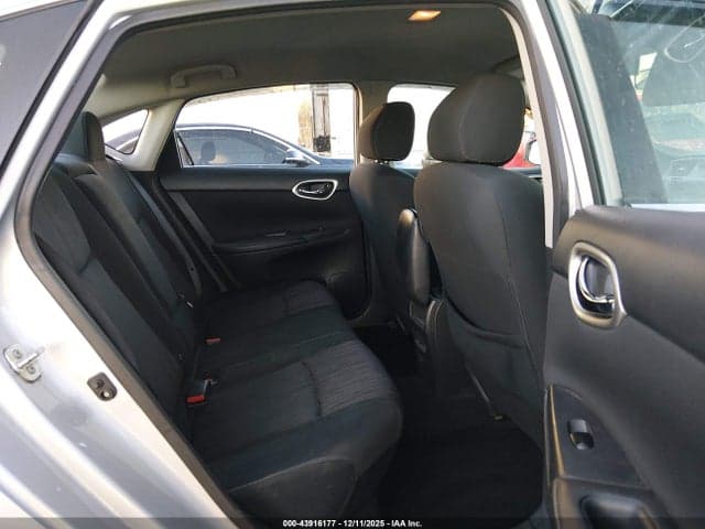 2019 NISSAN SENTRA SV 8