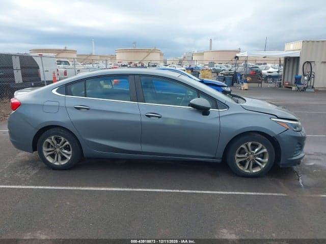 2019 CHEVROLET CRUZE LT 12