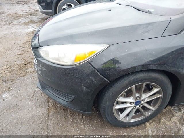 2017 FORD FOCUS SE 16