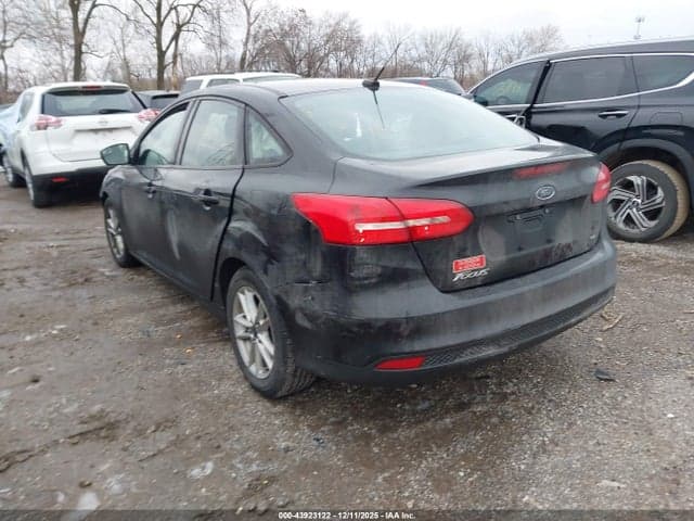 2017 FORD FOCUS SE 3