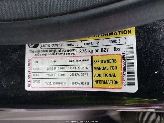 2017 FORD FOCUS SE 9