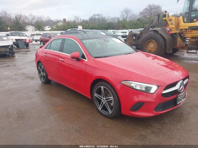 2019 MERCEDES-BENZ A 220 4MATIC 1