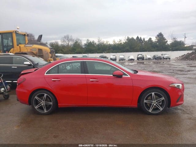 2019 MERCEDES-BENZ A 220 4MATIC 13