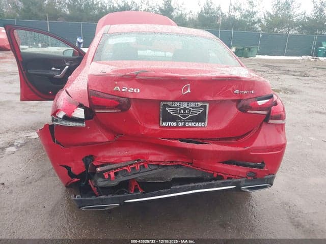 2019 MERCEDES-BENZ A 220 4MATIC 6