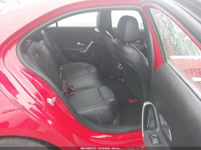 2019 MERCEDES-BENZ A 220 4MATIC 8