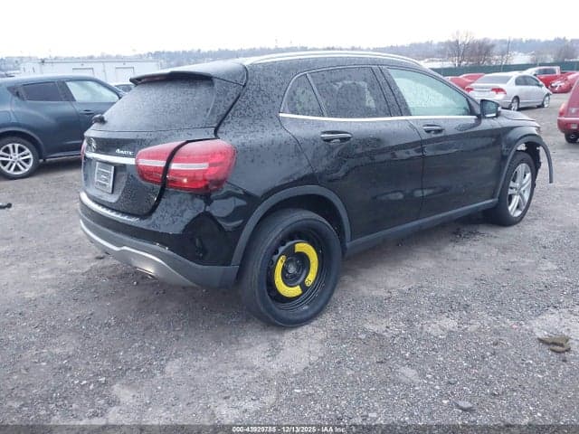 2020 MERCEDES-BENZ GLA 250 4MATIC 4