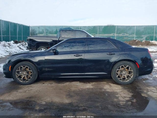 2018 CHRYSLER 300 300S AWD 14