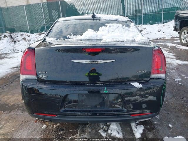 2018 CHRYSLER 300 300S AWD 16