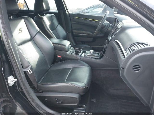 2018 CHRYSLER 300 300S AWD 5