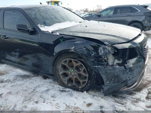 2018 CHRYSLER 300 300S AWD 6