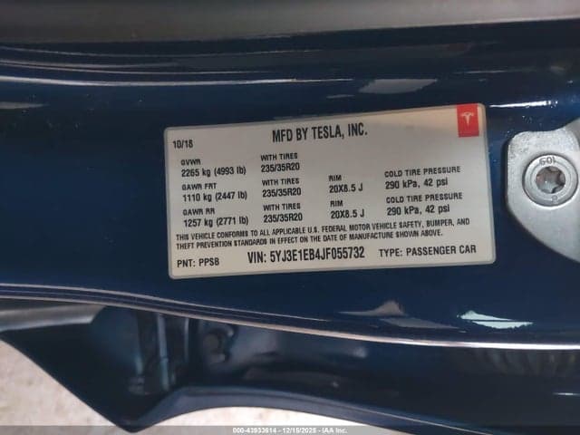 2018 TESLA MODEL 3 LONG RANGE/PERFORMANCE 9