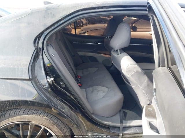 2023 TOYOTA CAMRY LE 8