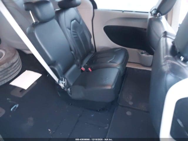 2017 CHRYSLER PACIFICA TOURING-L 8